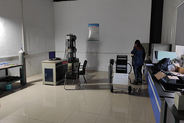 移动式直读光谱仪用于室内 /cxyq/20210521094410-Fnzgu9F9_lob4b3RGxrmQRasucKk.jpg