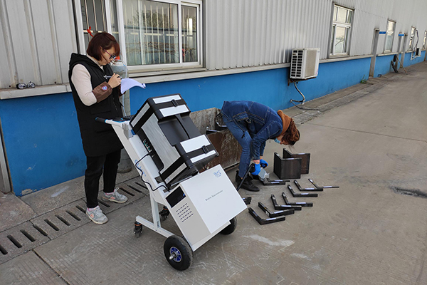 移动式直读光谱仪户外检测 /cxyq/20210521094421-FmSk4YF86dvcOs1p_gUv6WACVeAF.jpg