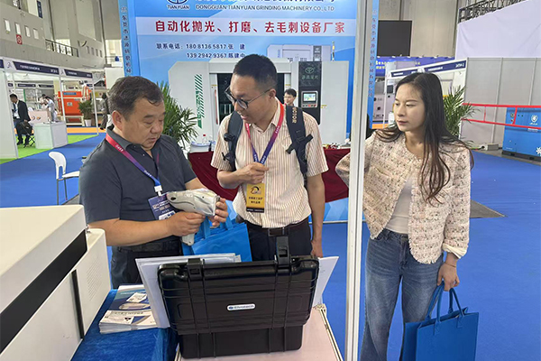 为嘉宾介绍我司优质产品 /cxyq/20250424114808-FlnFWtGkRIZvN1t6o7ASTegU4rWM.jpg